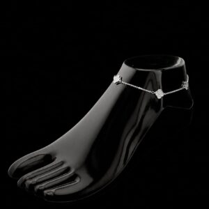 Delicate Silver Clover Motif Anklet
